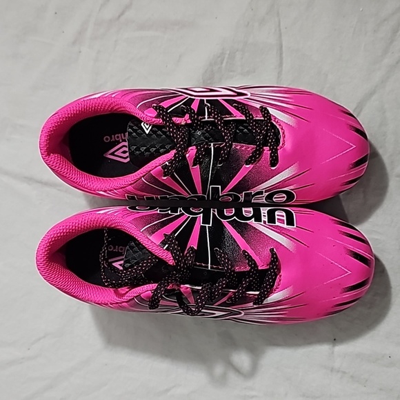 Umbro girls soccer cleats size 12k - Picture 3 of 6